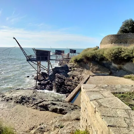 Les Roches By Interhome ポルニック