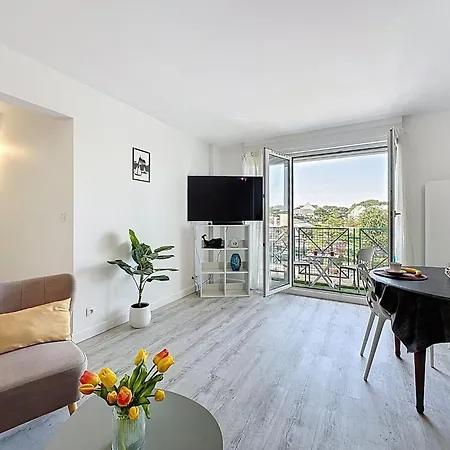Les Roches By Interhome Pornic