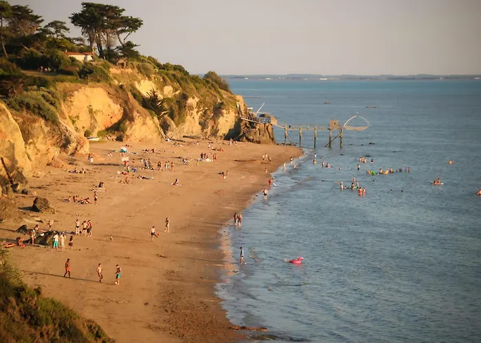 Apartment Les Roches By Interhome *